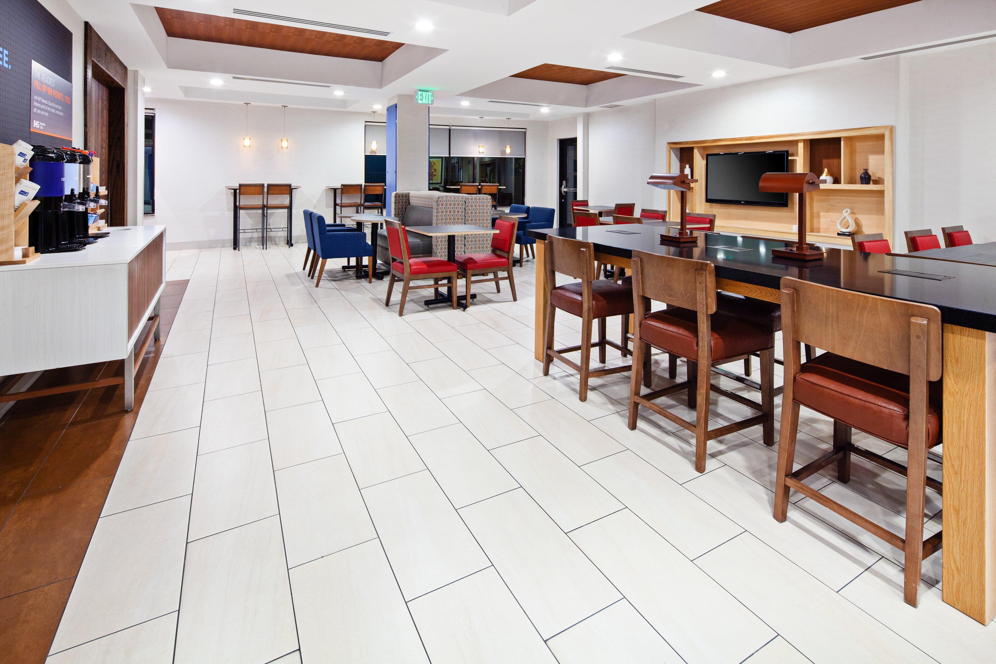 Holiday Inn Express & Suites Clovis Fresno Area By Ihg Екстериор снимка