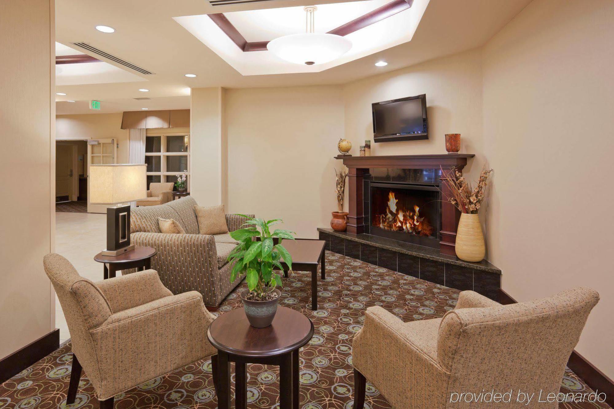 Holiday Inn Express & Suites Clovis Fresno Area By Ihg Интериор снимка