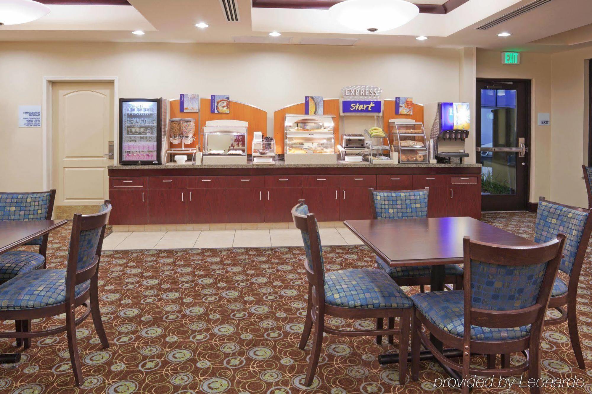 Holiday Inn Express & Suites Clovis Fresno Area By Ihg Екстериор снимка