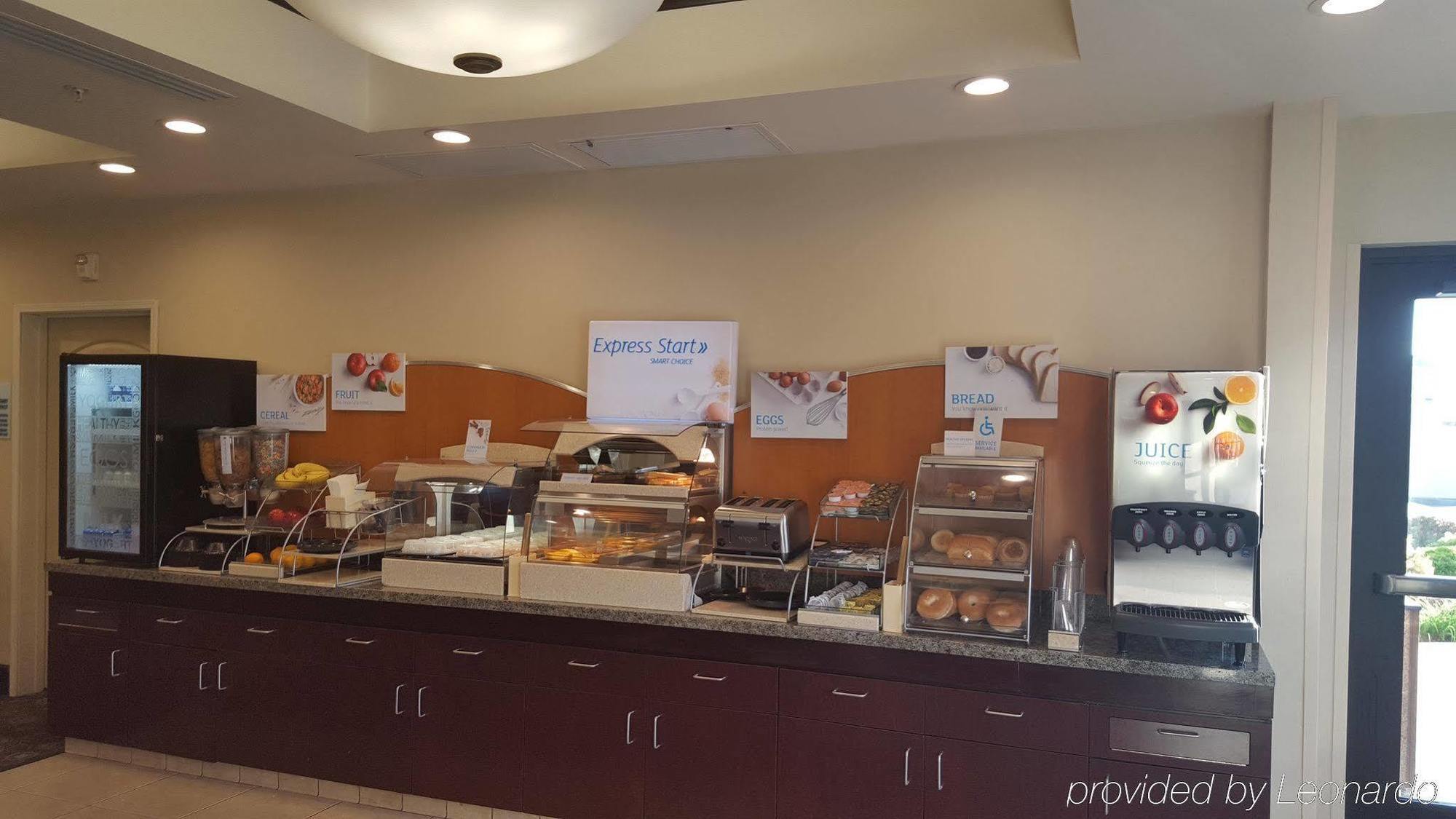 Holiday Inn Express & Suites Clovis Fresno Area By Ihg Екстериор снимка