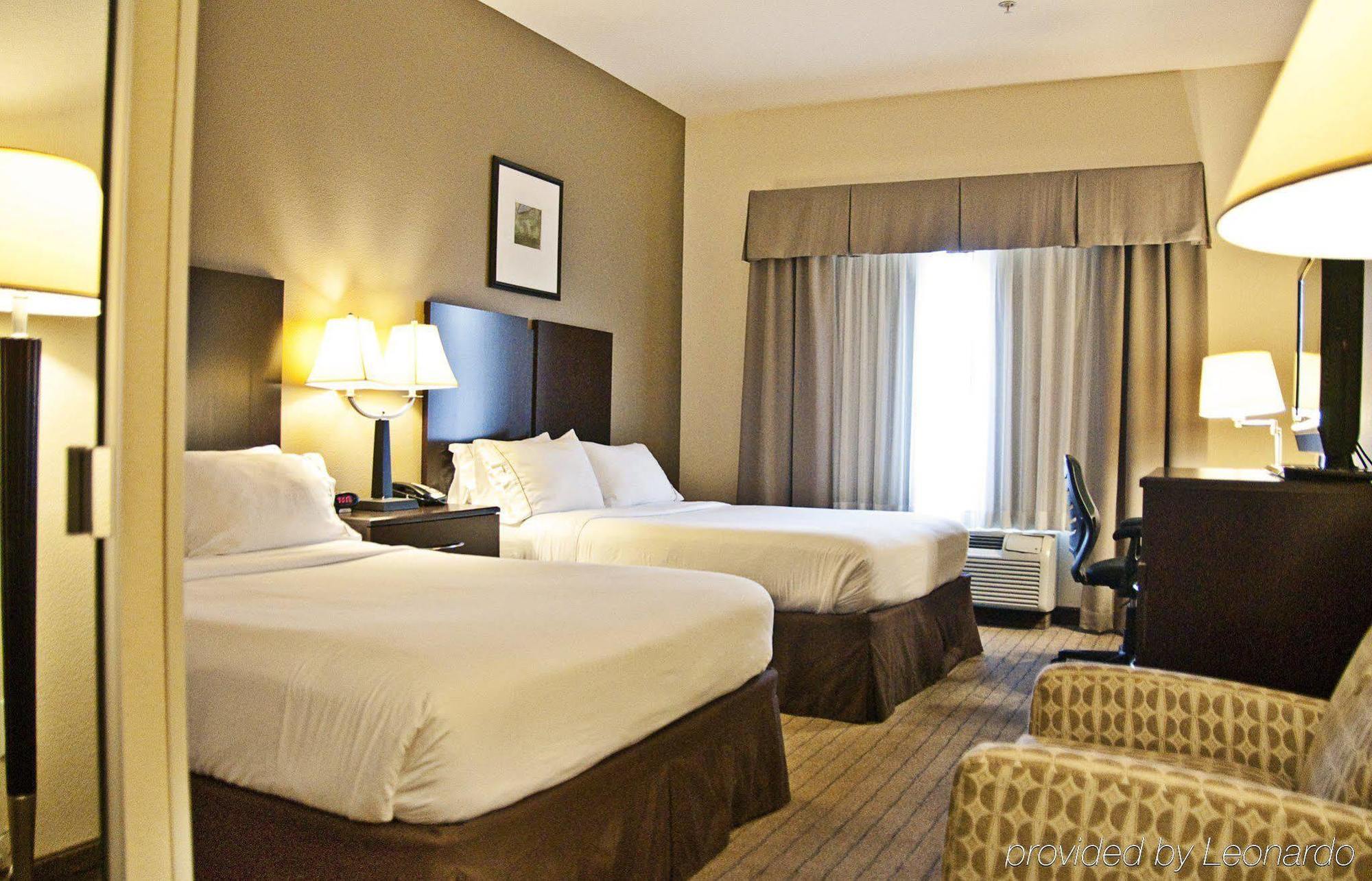 Holiday Inn Express & Suites Clovis Fresno Area By Ihg Екстериор снимка